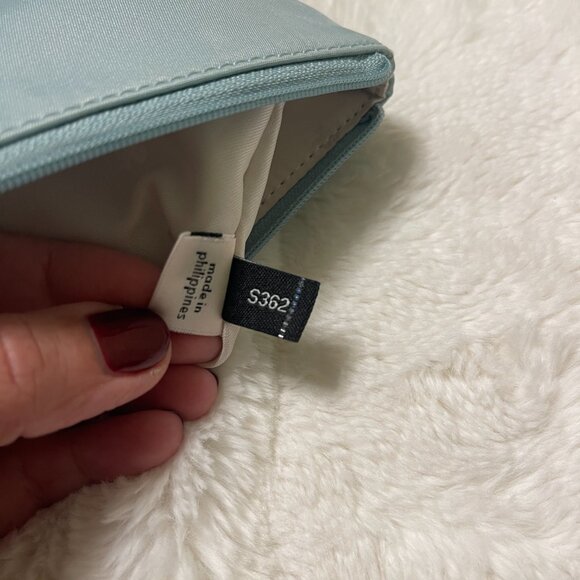 KATE SPADE NEW YORK LARGE NYLON TEAL WRISTLET - Picture 9 of 9